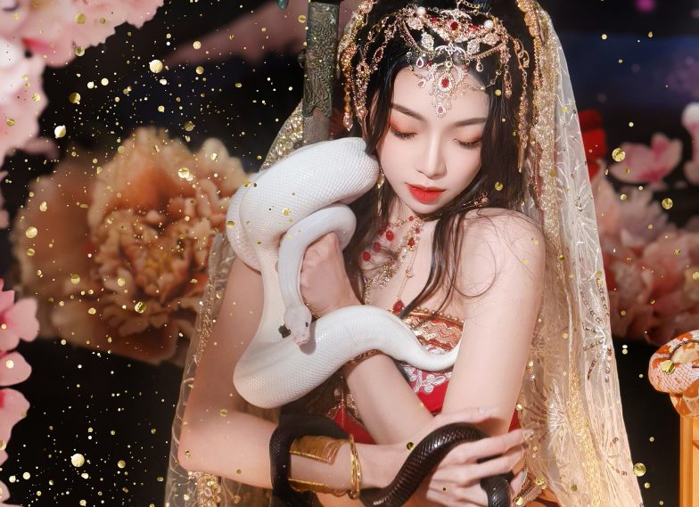 西域公主古風藝術照/蛇主題攝影寫真藝術照/台中藝術照/女攝影師/客製化拍攝/個人寫真/六路攝影棚