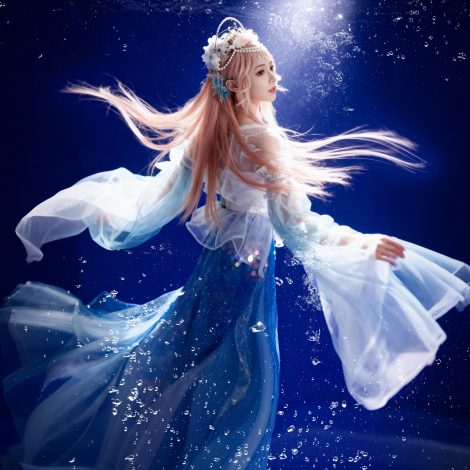 古風仿水下寫真/台中租棚/台中古風攝影棚/台中攝影棚推薦/涵鏡苑-專業花魁漢服古風寫真館/小紅書寫真/台中藝術照/攝影寫真藝術照/女攝影師/客製化拍攝/個人寫真/攝影寫真藝術照/台中藝術照/女攝影師/客製化拍攝