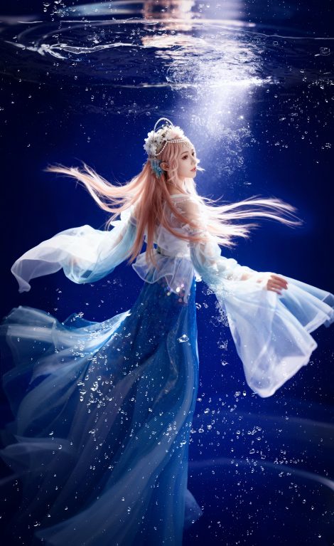 古風仿水下寫真/台中租棚/台中古風攝影棚/台中攝影棚推薦/涵鏡苑-專業花魁漢服古風寫真館/小紅書寫真/台中藝術照/攝影寫真藝術照/女攝影師/客製化拍攝/個人寫真/攝影寫真藝術照/台中藝術照/女攝影師/客製化拍攝